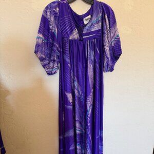 Malama Sophistacates Hawaii Full-length dress, Purple, XL
